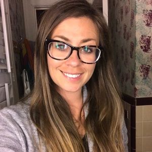 Meet your Posher, Robyn